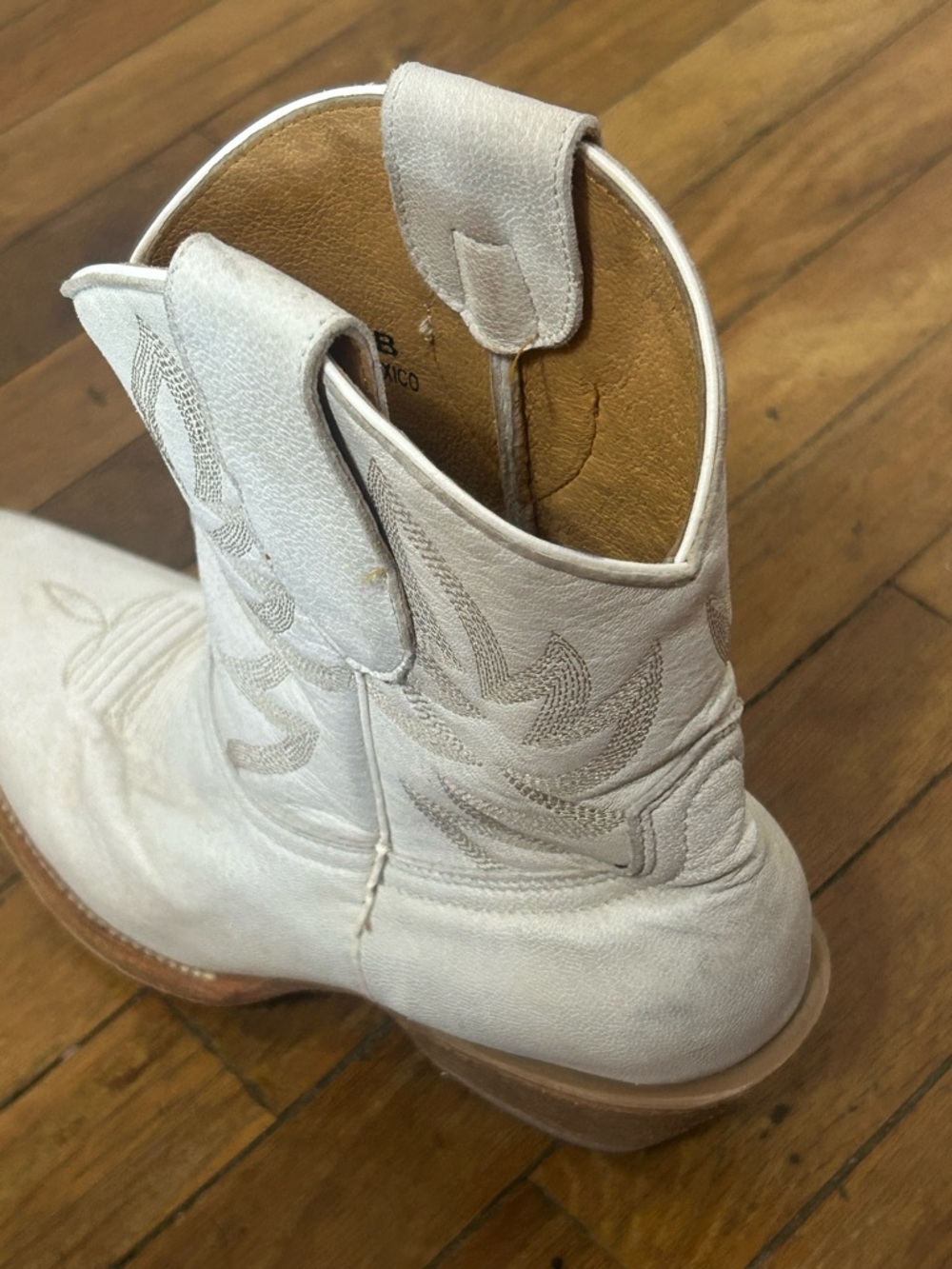 Idyllwind Women's Wheels Western Booties Round Toe in White - Picture 10 of 16